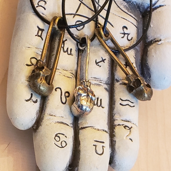 BOUTIQUE Other - Skull Safety Pin Amulet Pendant Necklace Brass